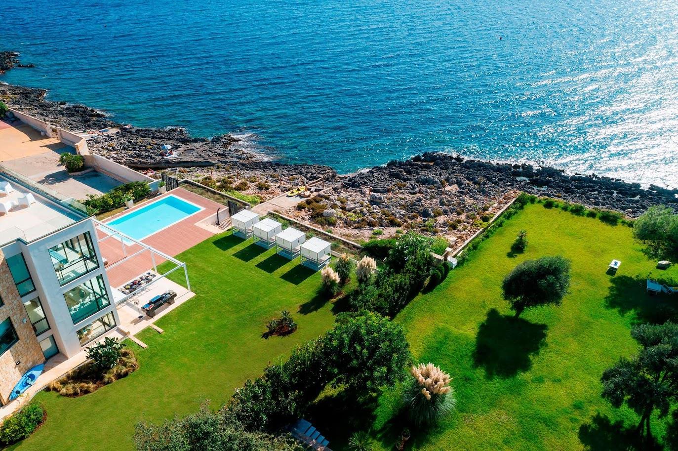 Seafront Villa Angelina near Syracuse
