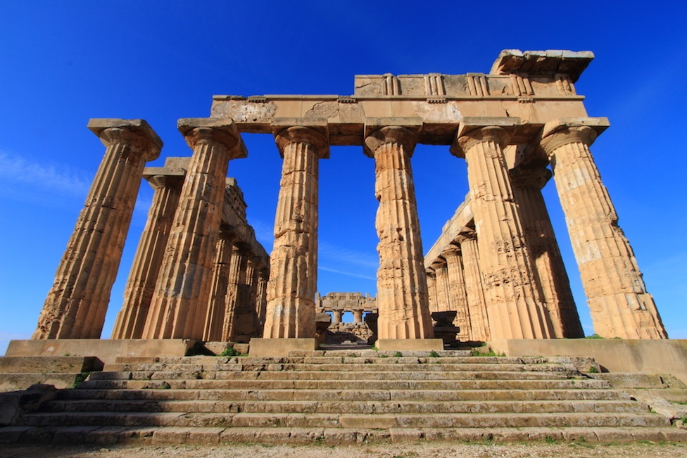 sicily area information discover selinunte holiday villa ancient temple