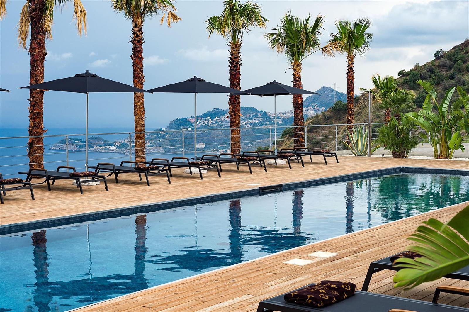 Taormina_Villas_With_Pool